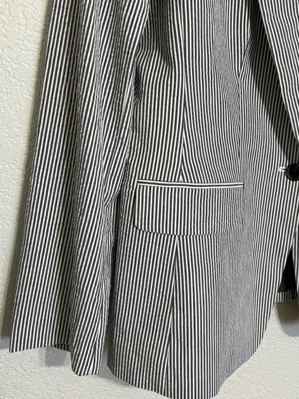 LOFT Grey & White Seersucker Striped Blazer One-Button Jacket Size 10 NWT - Picture 3 of 9